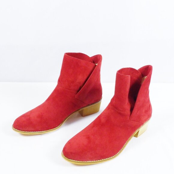 Corkys Hey Girl SPILL THE TEA Red Envelope Ankle Bootie Size 10 New in Box - Picture 10 of 14